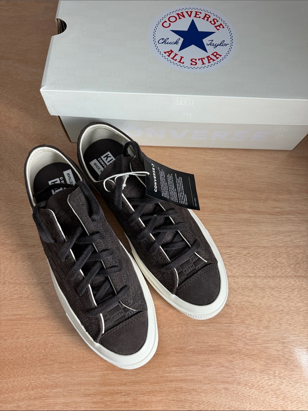 Converse x Kith Men’s Dark Brown Suede Low-Top Sneakers with Off-White Platform - Picture 10 of 14